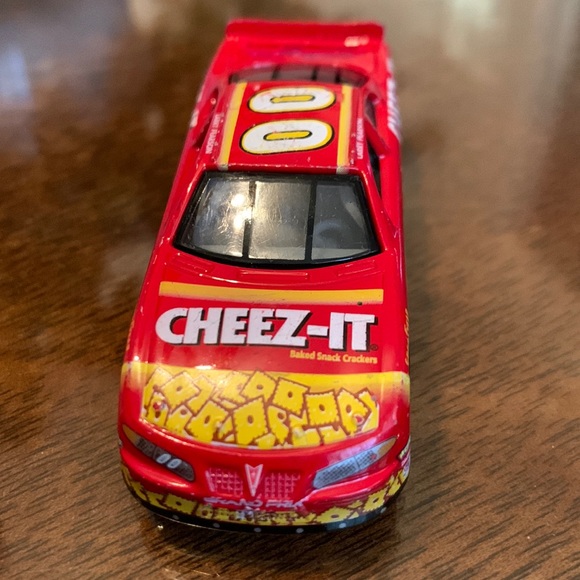 Racing Champions Race Car Cheez-it Pontiac Grand Prix Larry Pearson Nascar 1986 - Picture 2 of 6